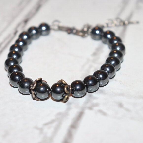 Beautiful silver and hematite beaded bracelet 7.5-9" - Picture 1 of 4